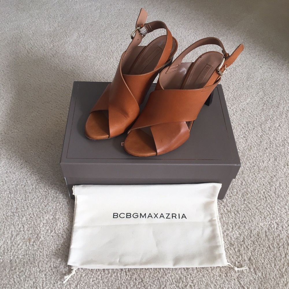 NEW BCBGMAXAZRIA leather heels.